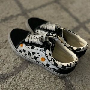 Old Skool Vans with checkerboard and daisy print